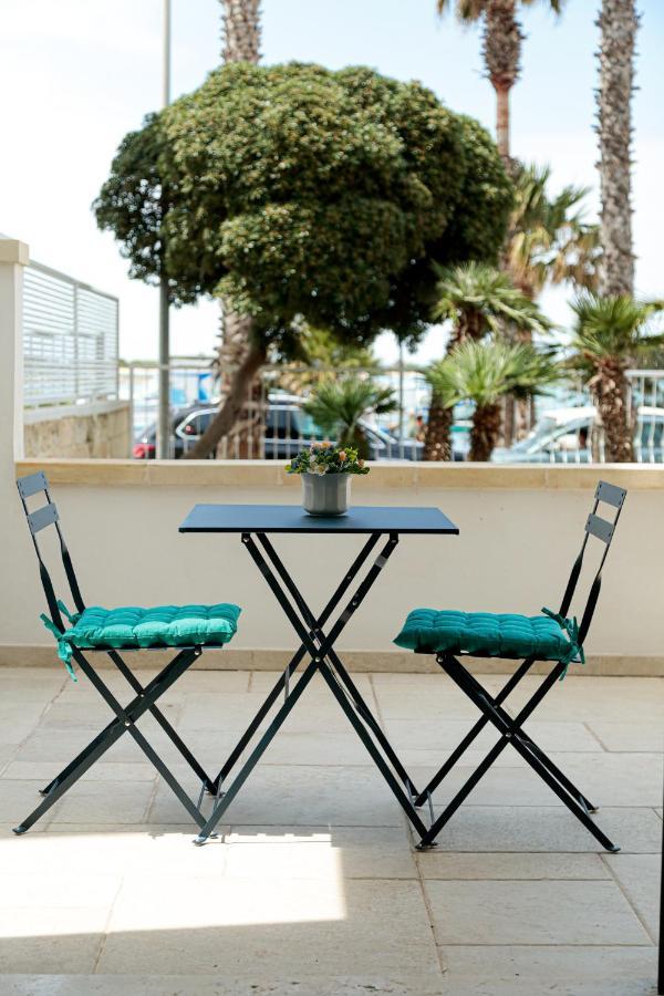 Casa Clementina Rooms Vista Mare Порто-Чезарео Екстер'єр фото